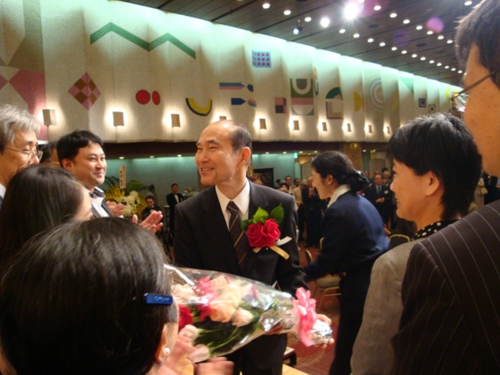 2009.05_学士院賞.JPG
